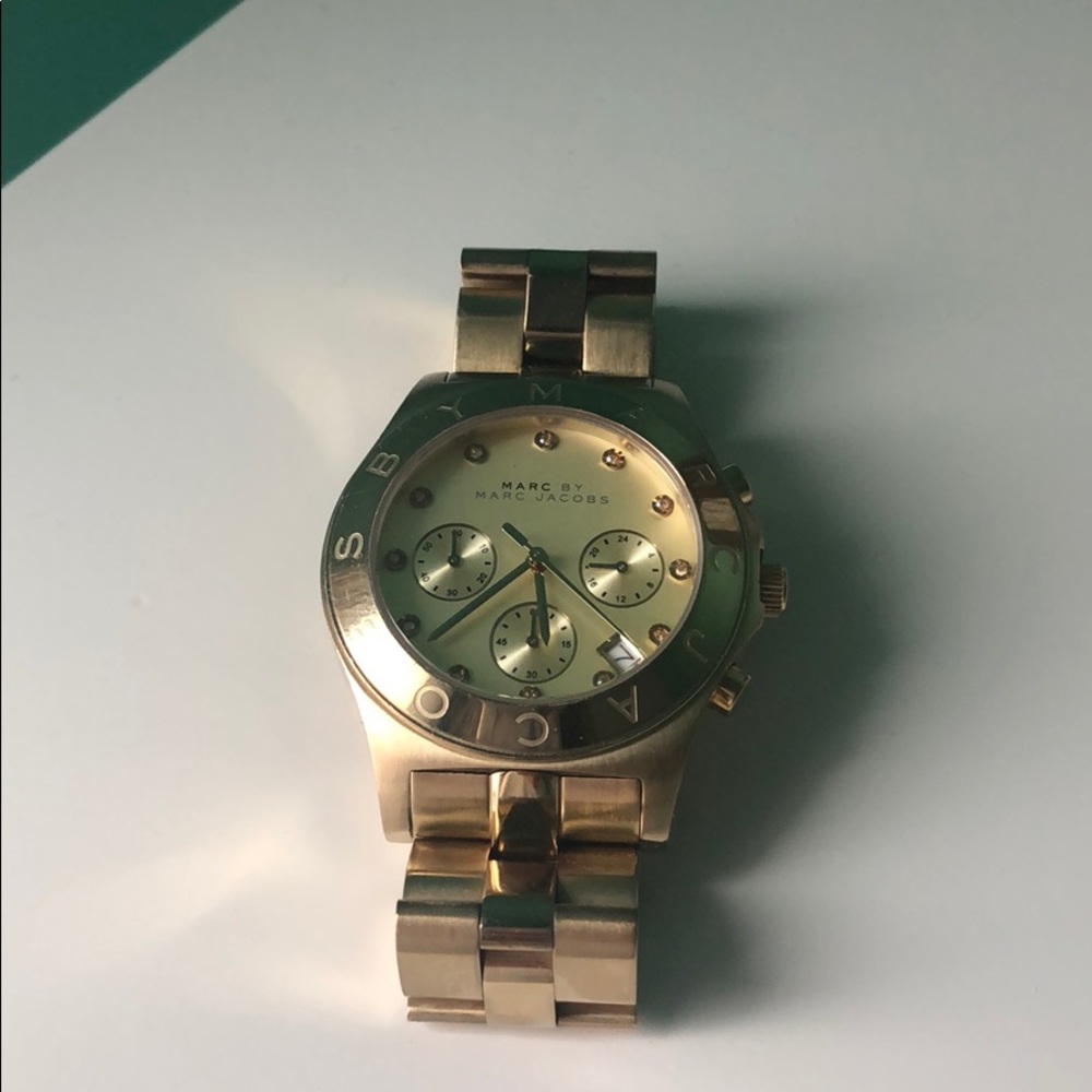 Marc Jacobs gold watch